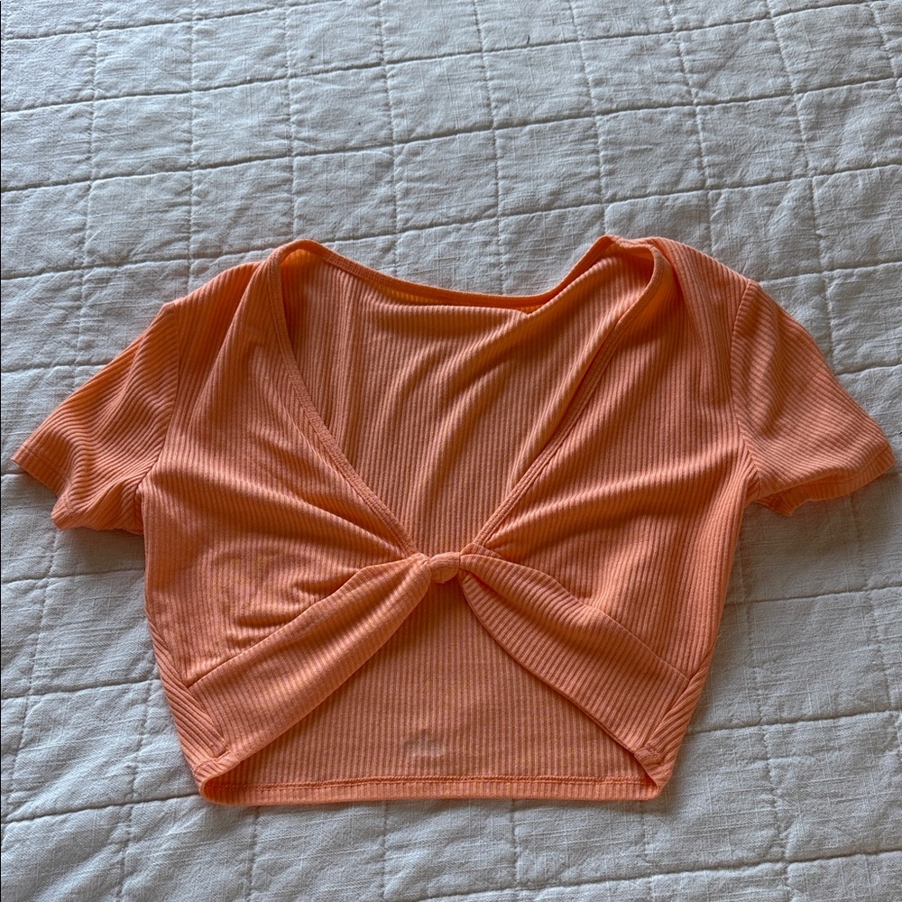 ALO Yoga Knotty Crop Top